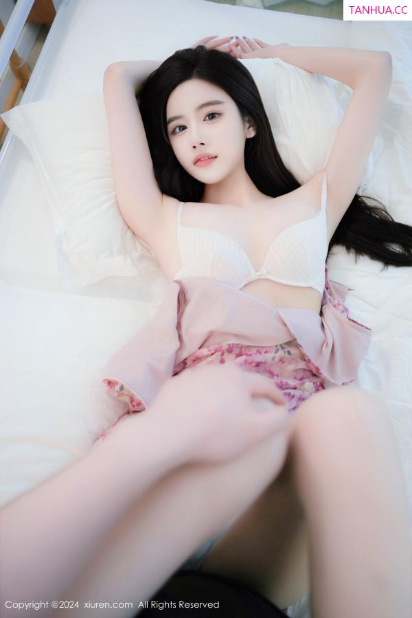   [XiuRen]高清写真图 2024.07.12 No.8855 Erikaki 丝袜美腿第5张图片